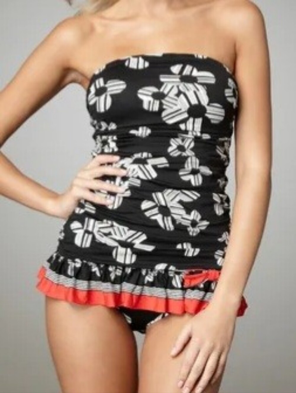 Juicy Couture Beach Royalty Ruched Ruffle Trim Black Floral One Piece Swimsuit M